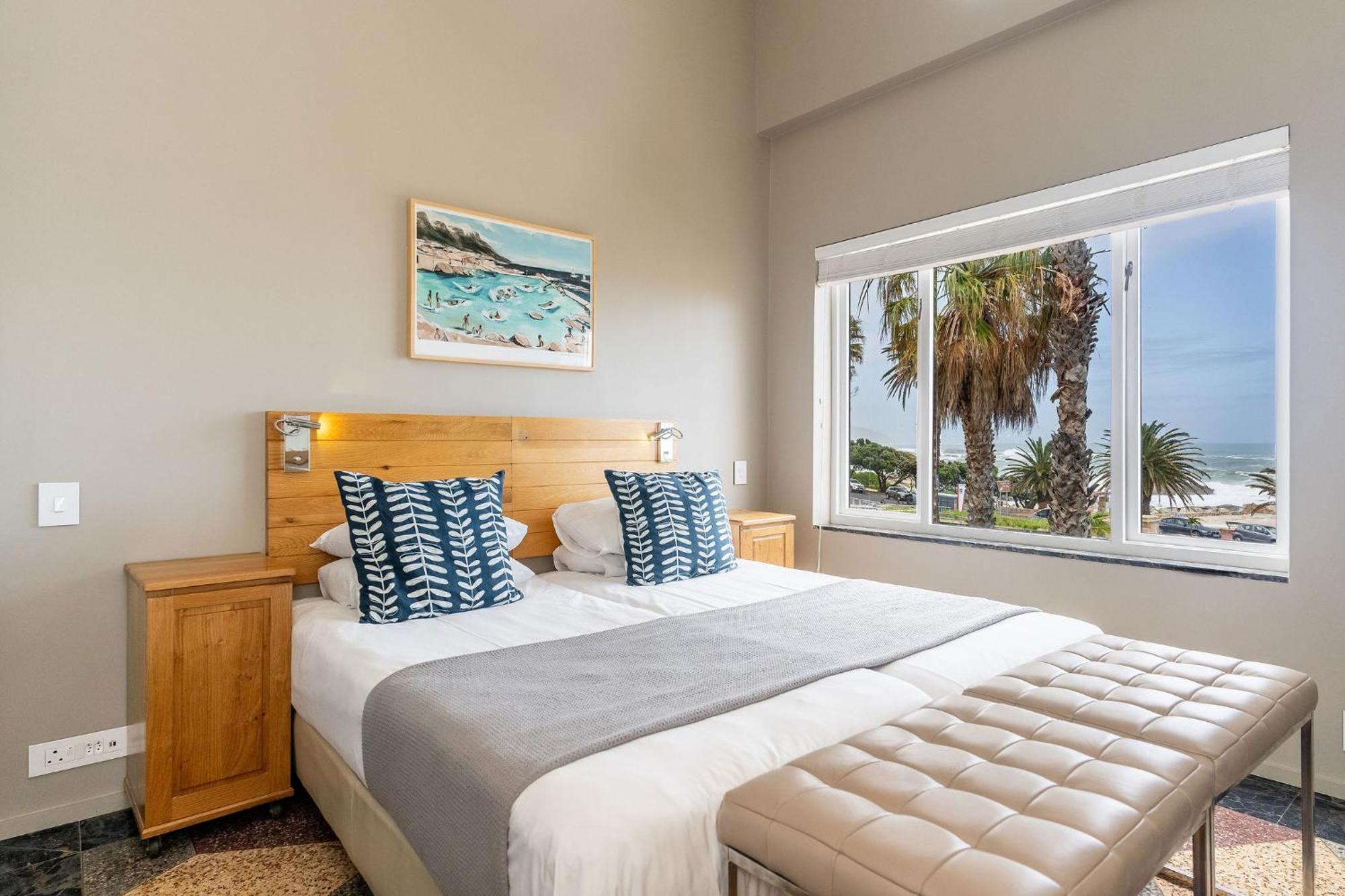 Tidal Pool Apartments - Camps Bay Cape Town Exterior photo