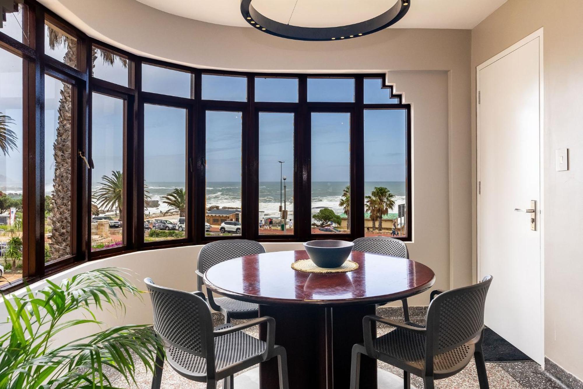 Tidal Pool Apartments - Camps Bay Cape Town Exterior photo