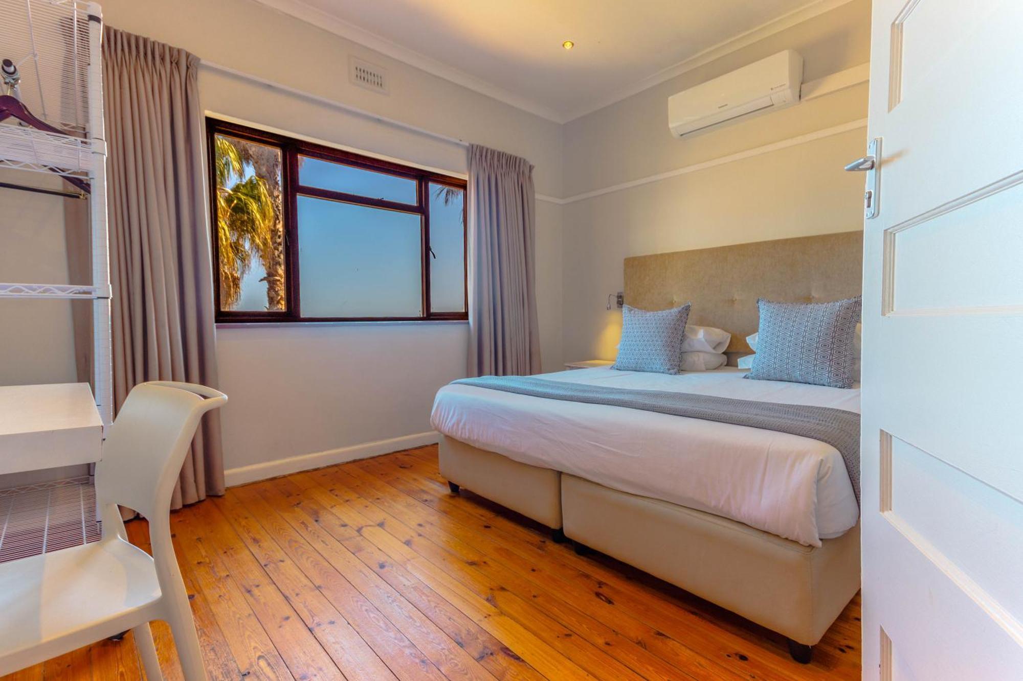 Tidal Pool Apartments - Camps Bay Cape Town Room photo