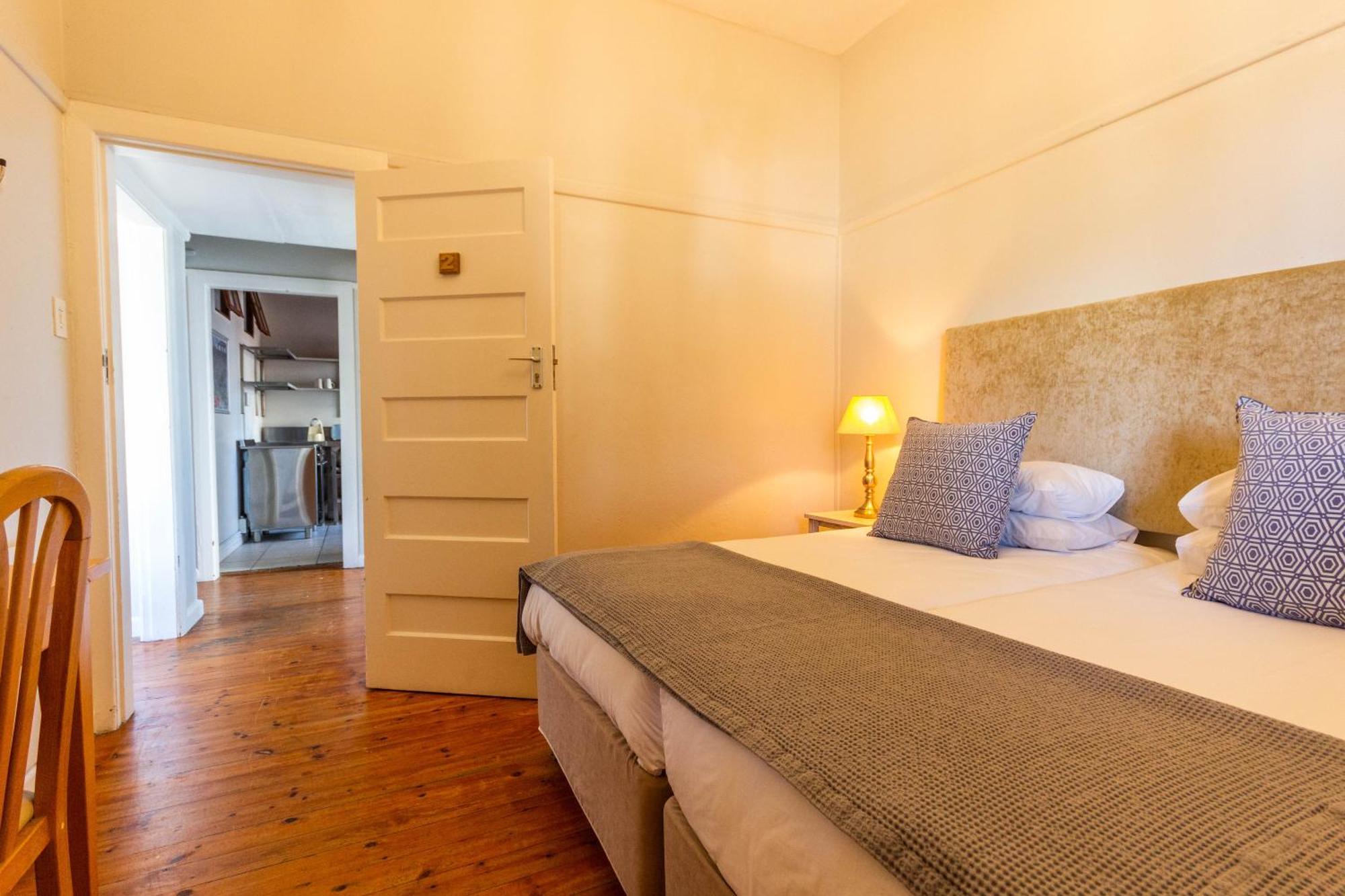 Tidal Pool Apartments - Camps Bay Cape Town Room photo