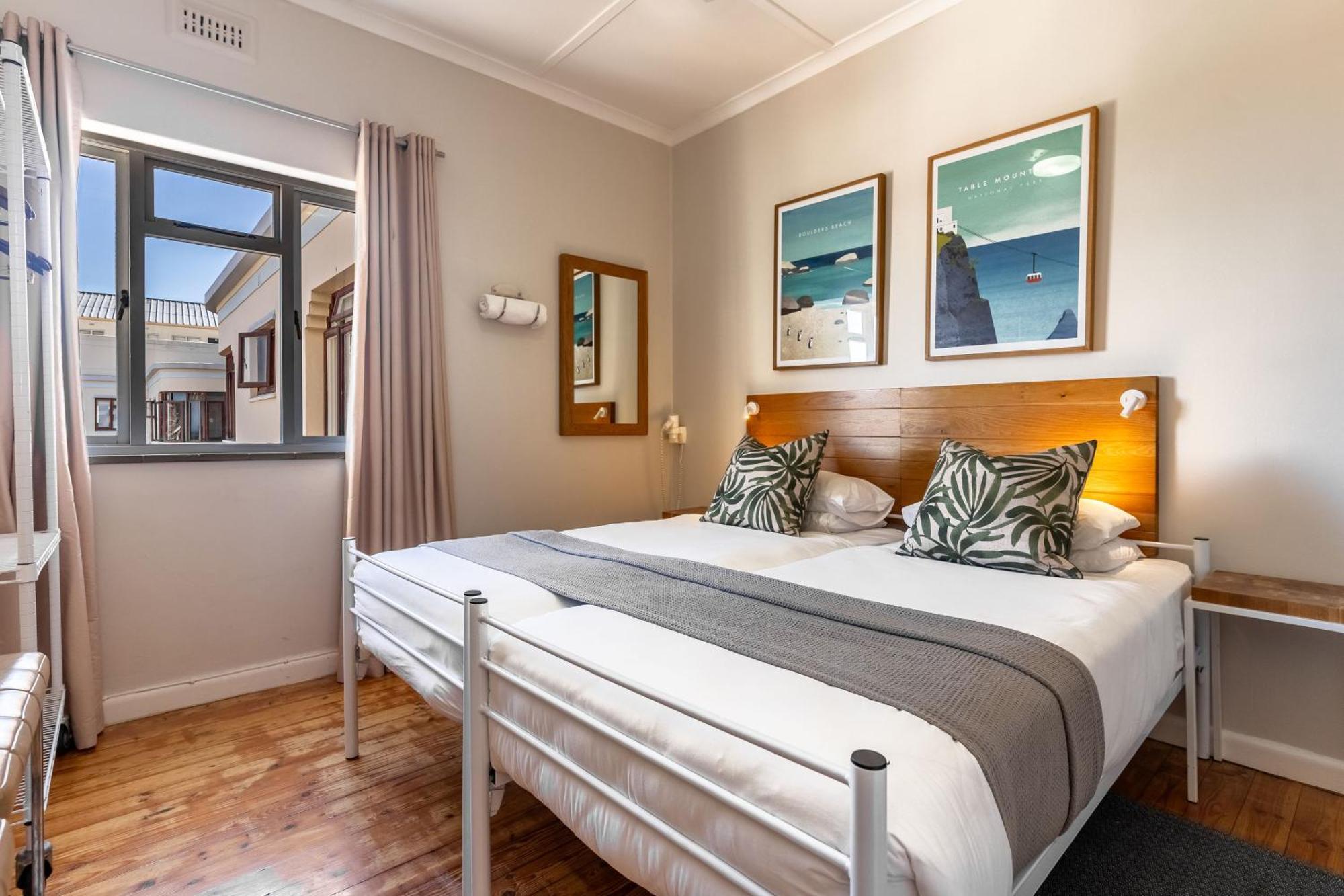 Tidal Pool Apartments - Camps Bay Cape Town Exterior photo