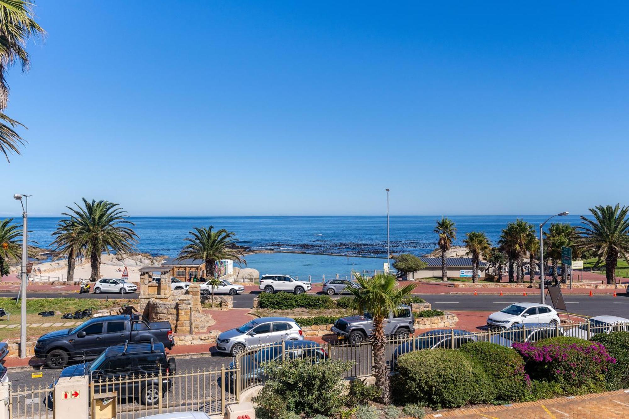 Tidal Pool Apartments - Camps Bay Cape Town Exterior photo