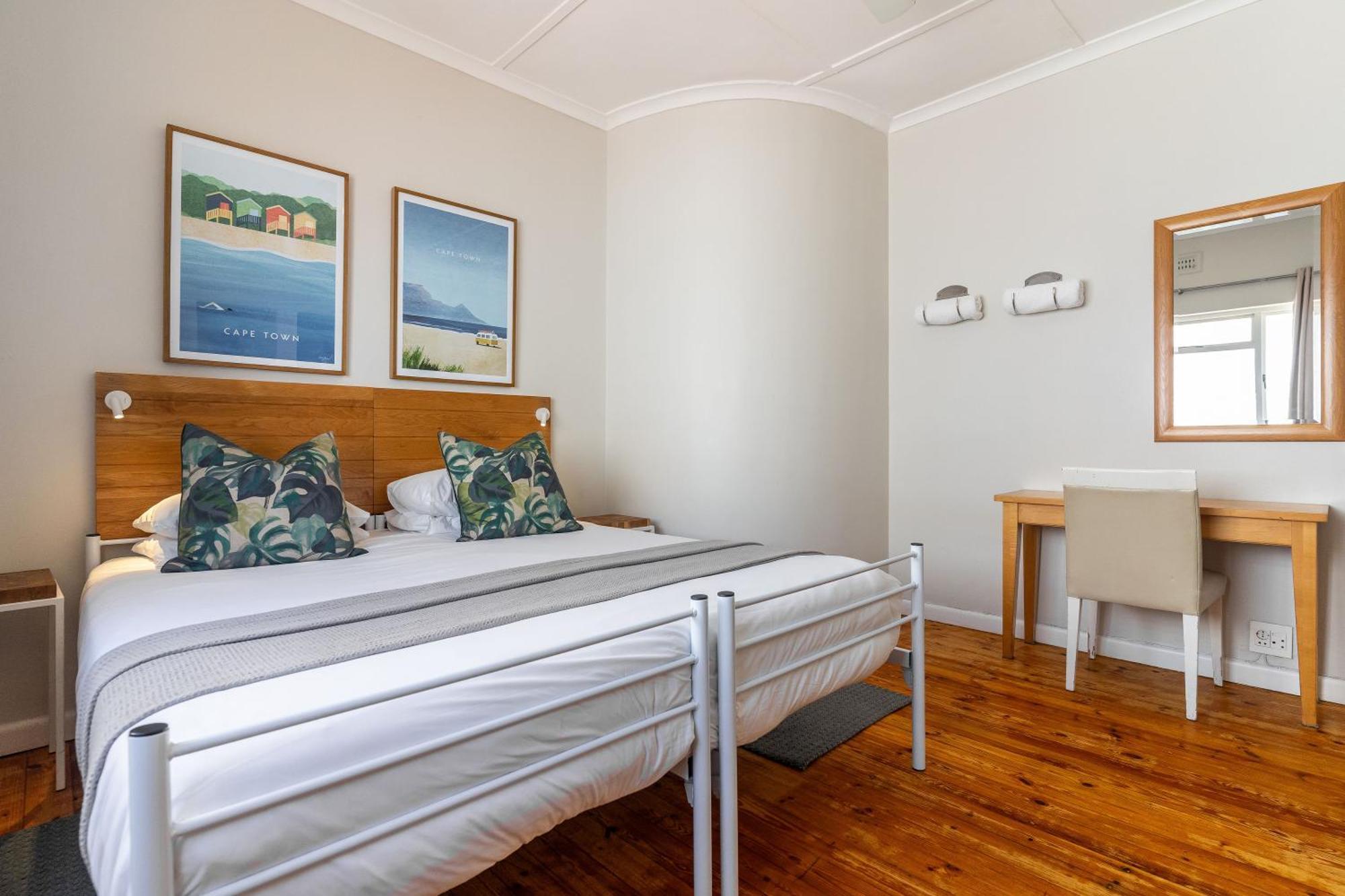 Tidal Pool Apartments - Camps Bay Cape Town Exterior photo