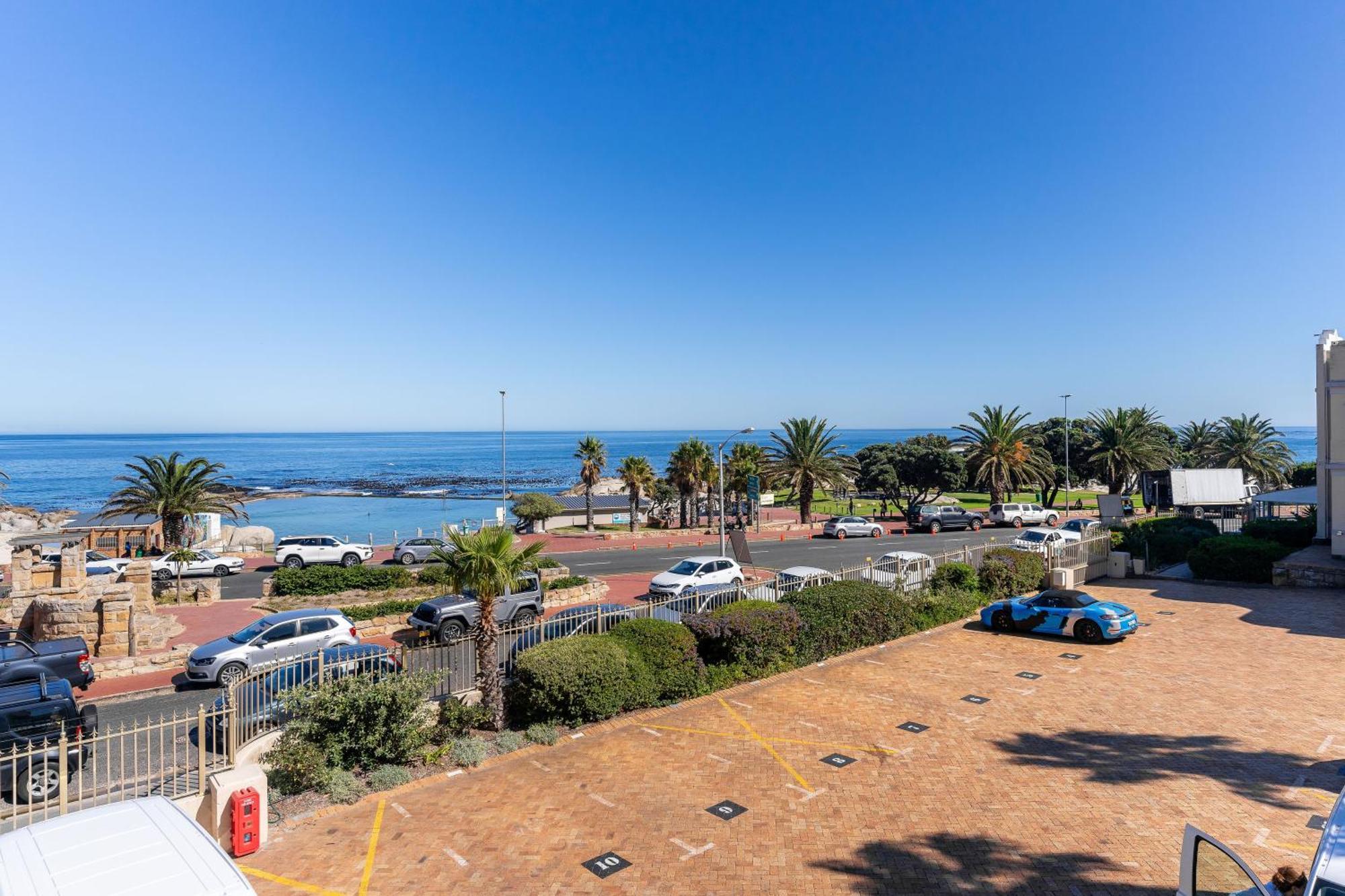 Tidal Pool Apartments - Camps Bay Cape Town Exterior photo